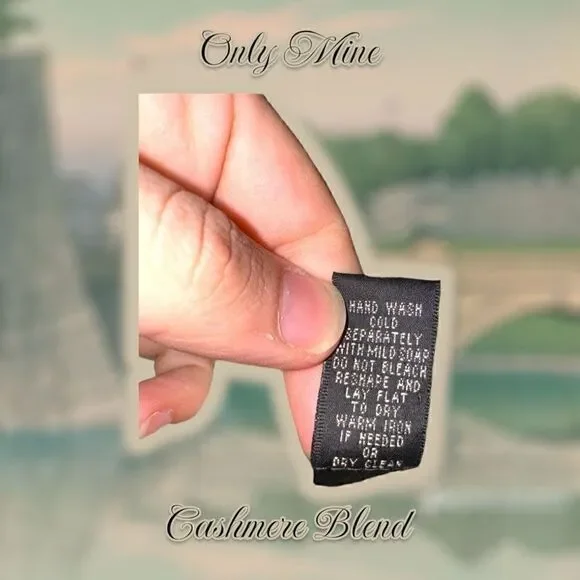 Only Mine Cashmere Blend Polka dot Crewneck Sweater Size XS - Picture 3 of 4